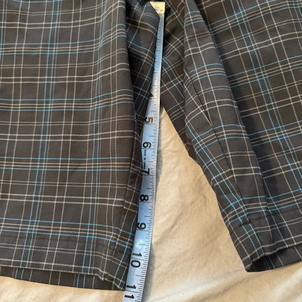 Under Armour Heatgear Golf Shorts‎ Chino Style Moisture Wicking Men’s Size 34